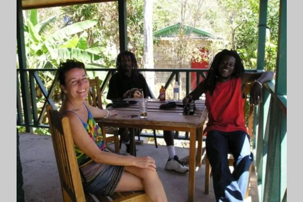 Moves Rasta Cottage Negril Dom wakacyjny